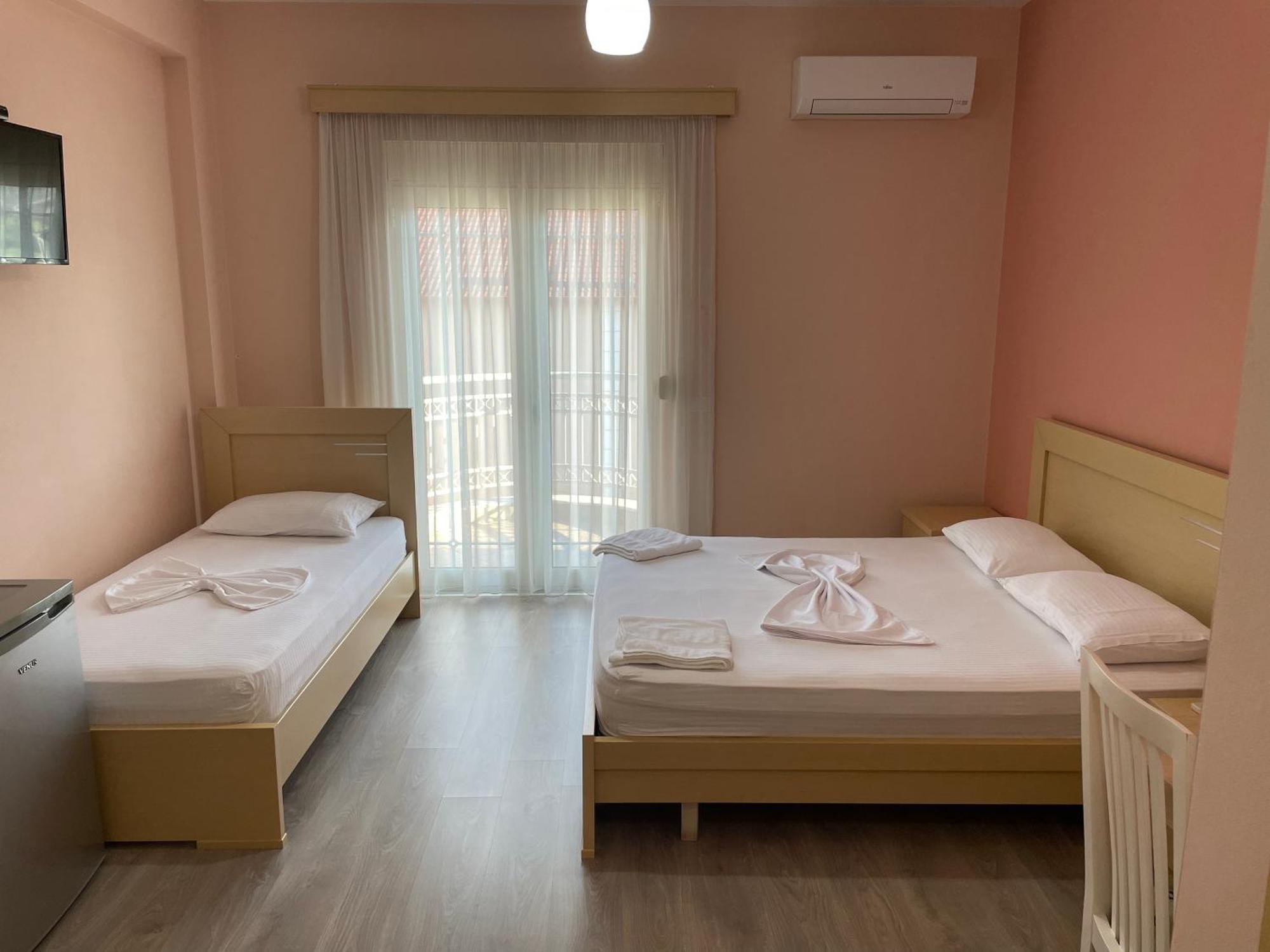 Rent Rooms Kapri Pogradec Exteriér fotografie